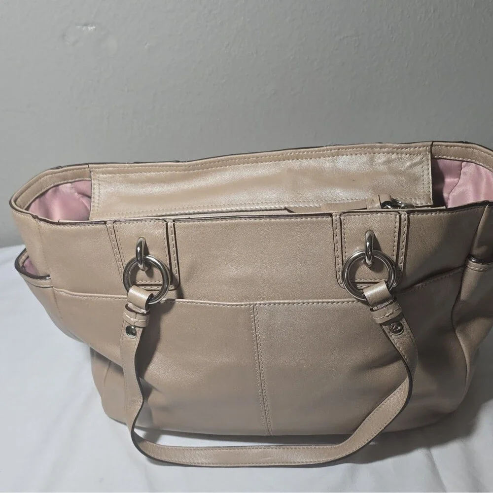 Coach Madison Beige Taupe Leather Tote Bag Zip Top Pink Lining Silver Charm [083